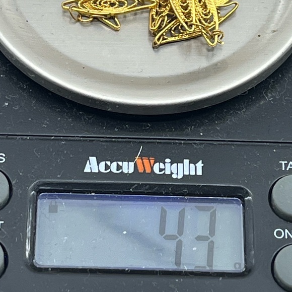 Vintage Crown Trifari Filigree Gold-Tone Necklace 18” - Picture 11 of 11